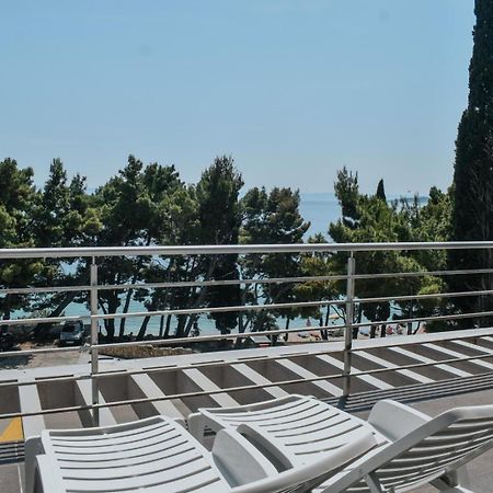 Motel Ljetni Raj Baška Voda Exteriör bild
