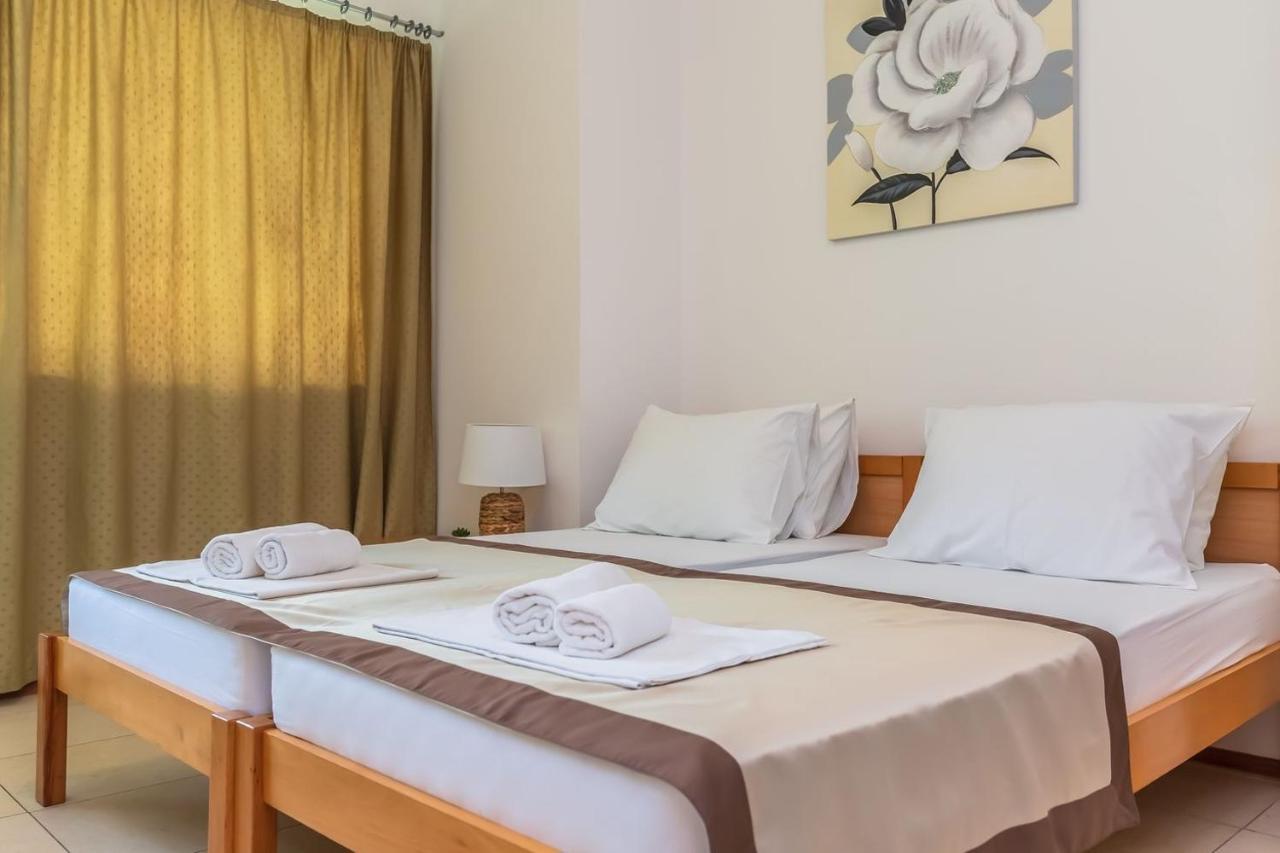 Motel Ljetni Raj Baška Voda Exteriör bild